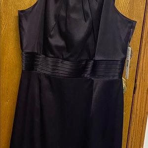 Plum backless wedding dress.